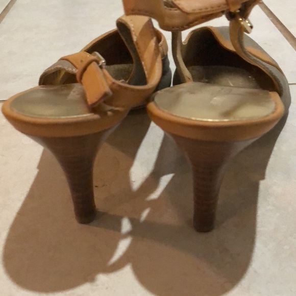 Nine West Enthusiato in gold/natural size 8.5 - Picture 5 of 7